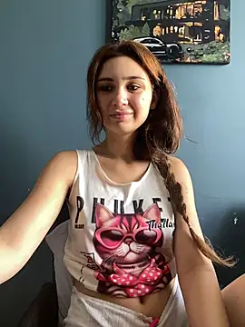 Snapshot of QuitieLia chatting on 06-22-26, 07:05 QuitieLia online show from 06-22-26, 07:05