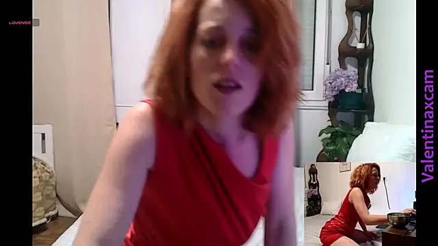 Snapshot of valentinaxcam chatting on 12-31-24, 10:56 valentinaxcam online show from 12-31-24, 10:56