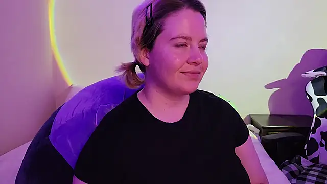 InternetFairy XO online show from 12-16-24, 04:05