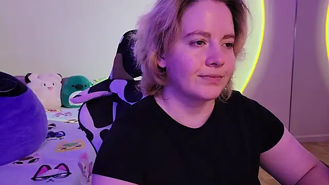 InternetFairy XO online show from 01-20-25, 01:11