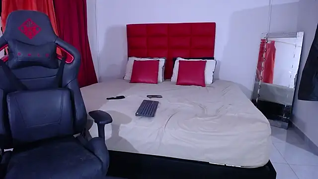 Snapshot of LyonGallego_ chatting on 02-05-26, 10:11 LyonGallego online show from 02-05-26, 10:11