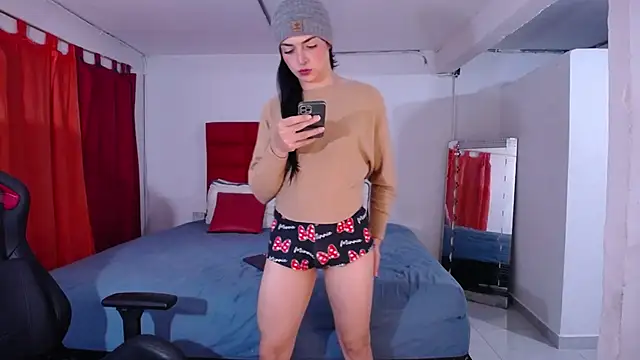 Snapshot of LyonGallego_ chatting on 02-24-26, 11:00 LyonGallego online show from 02-24-26, 11:00