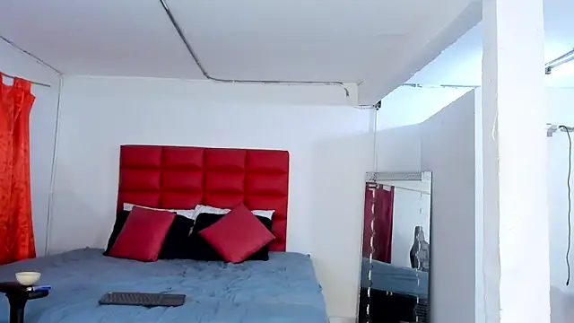 LyonGallego  online show from 11-14-25, 10:19