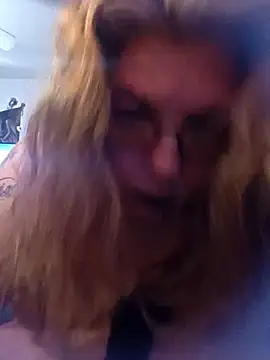 katybell1 online show from 03-09-25, 09:57