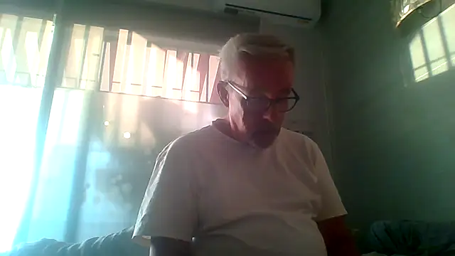 tuggy59 online show from 11-01-25, 07:13