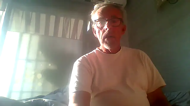 tuggy59 online show from 11-02-25, 07:46