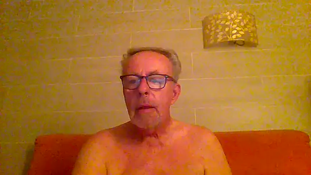 tuggy59 online show from 07-18-26, 04:10