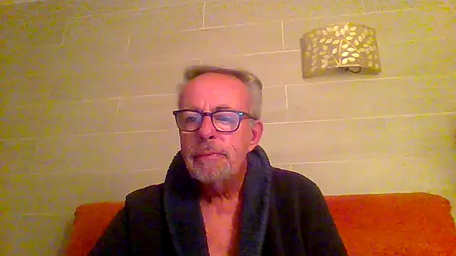 tuggy59 online show from 12-15-25, 04:29