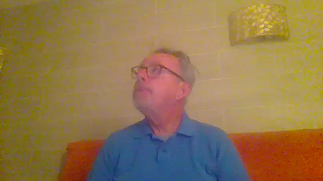 Snapshot of tuggy59 chatting on 04-29-26, 04:38 tuggy59 online show from 04-29-26, 04:38
