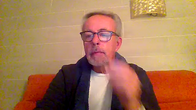 tuggy59 online show from 12-21-25, 05:31