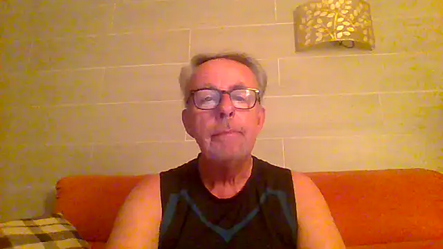 tuggy59 online show from 07-22-26, 04:14