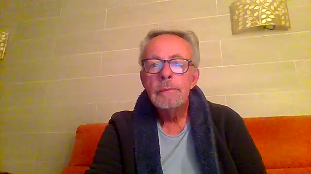 tuggy59 online show from 11-29-25, 06:02