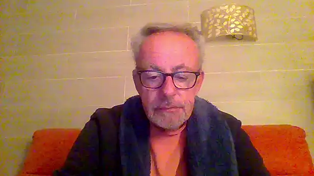 tuggy59 online show from 01-11-26, 06:20