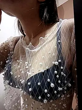 marena saenz online show from 11-12-25, 02:10