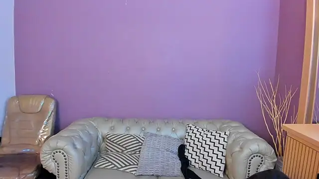 taylor bennet online show from 10-06-25, 12:17