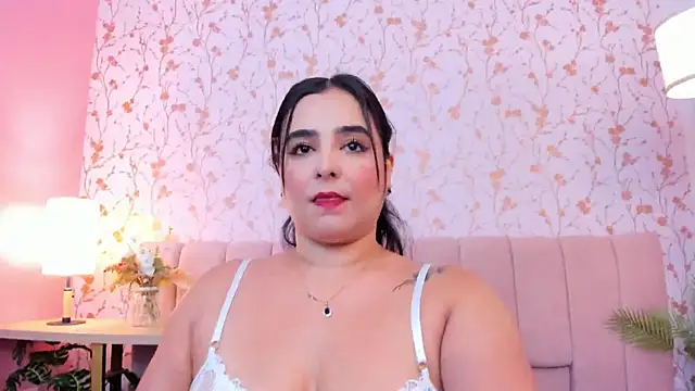 Snapshot of taylor_bennet chatting on 03-24-26, 12:05 taylor bennet online show from 03-24-26, 12:05