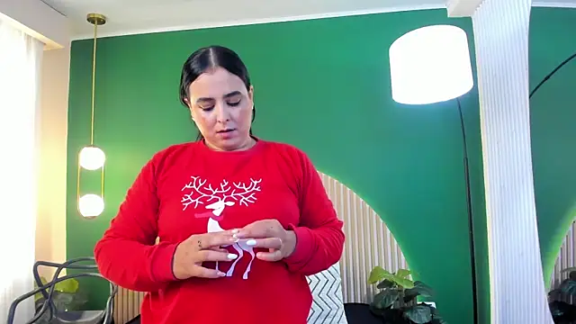 taylor bennet online show from 12-16-25, 11:47