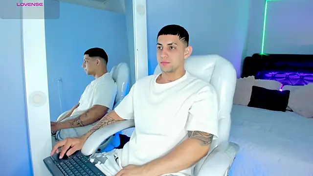 Alex cute77 online show from 07-17-26, 12:24