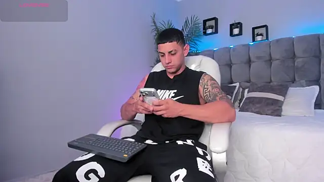 Alex cute77 online show from 07-20-26, 01:02