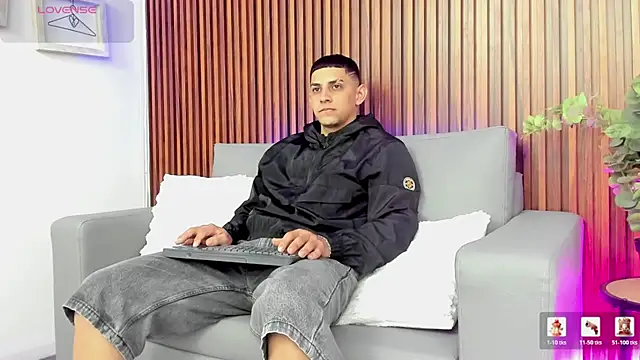 Alex cute77 online show from 05-19-26, 12:12