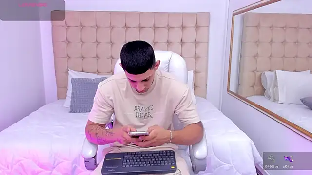 Alex cute77 online show from 12-16-25, 12:09