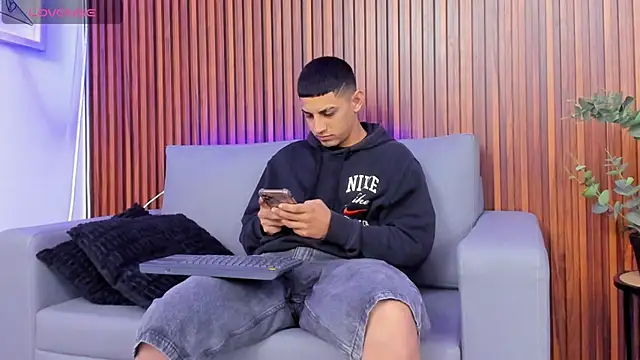 Alex cute77 online show from 03-13-26, 12:10