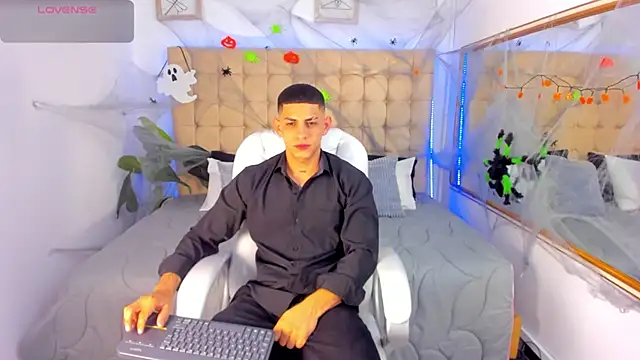 Alex cute77 online show from 10-25-25, 11:09