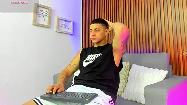 Alex cute77 online show from 05-04-26, 11:24
