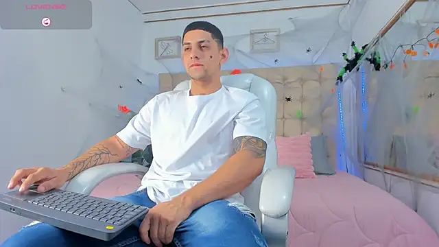 Alex cute77 online show from 10-03-25, 11:12