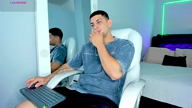 Alex cute77 online show from 07-22-26, 12:40