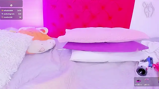 Snapshot of Sofia_Girl_ chatting on 03-21-25, 11:22 Sofia Girl online show from 03-21-25, 11:22