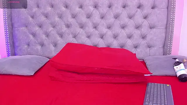 Sofia Girl  online show from 11-17-25, 07:01