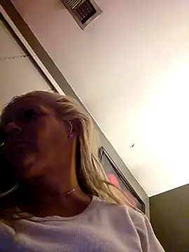 Southern Bella online show from 09-25-25, 12:49