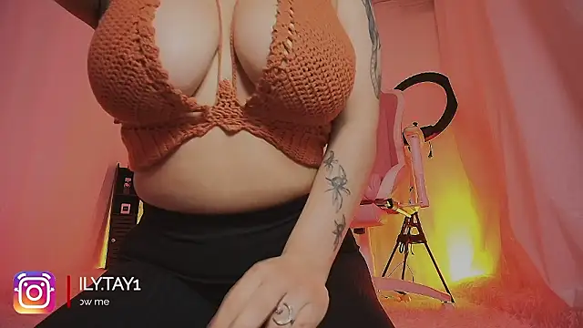 lili taylor online show from 02-05-26, 04:25