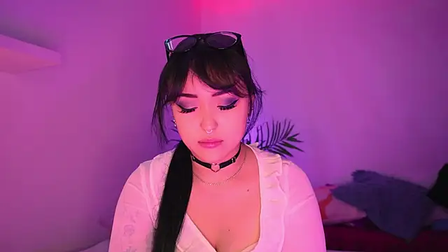 Gloomydoll online show from 04-16-26, 09:39