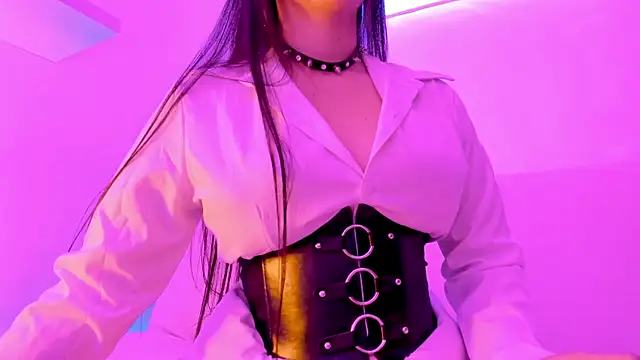 Snapshot of Gloomydoll chatting on 09-23-25, 05:09 Gloomydoll online show from 09-23-25, 05:09