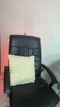 LindseyMoss online show from 04-07-26, 05:20