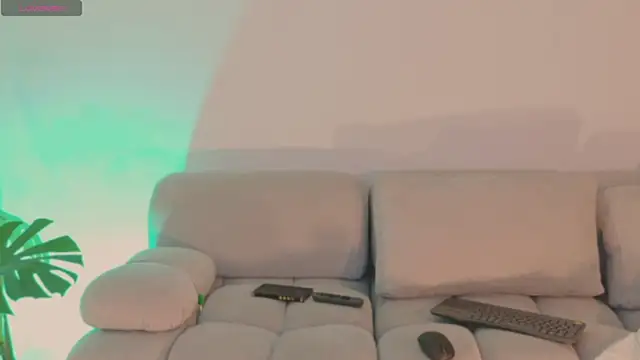 LindseyMoss online show from 11-29-25, 12:44