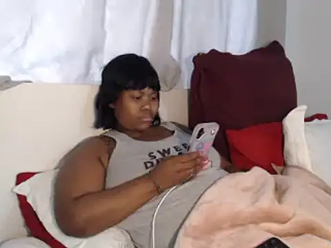 Real1SweetQueen online show from 10-27-25, 08:37