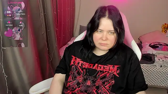 Akemi BBW online show from 03-21-26, 07:53