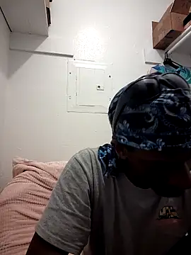 Snapshot of icyMike43 chatting on 03-03-26, 08:10 icyMike43 online show from 03-03-26, 08:10