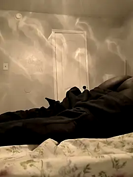 Snapshot of icyMike43 chatting on 02-08-26, 06:22 icyMike43 online show from 02-08-26, 06:22