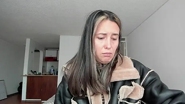 zoe jeane beker online show from 03-04-26, 10:17