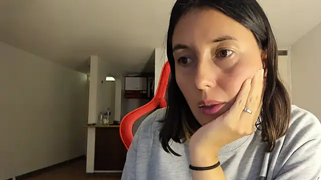 zoe jeane beker online show from 02-10-25, 11:23