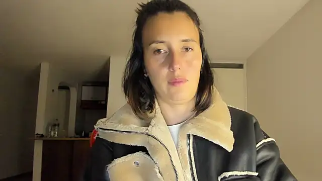 zoe jeane beker online show from 02-15-25, 12:37