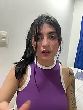 Snapshot of CristalCerati chatting on 01-02-25, 03:37 CristalCerati online show from 01-02-25, 03:37