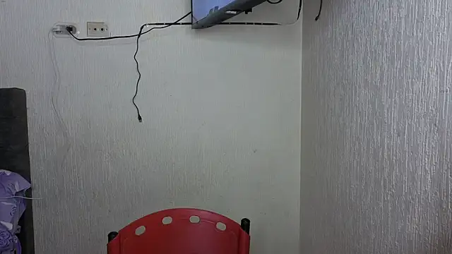 zoe adhara online show from 04-21-26, 01:07