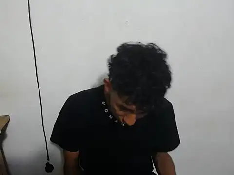 Snapshot of Sexy_boy1215 chatting on 10-21-25, 12:11 Sexy boy1215 online show from 10-21-25, 12:11