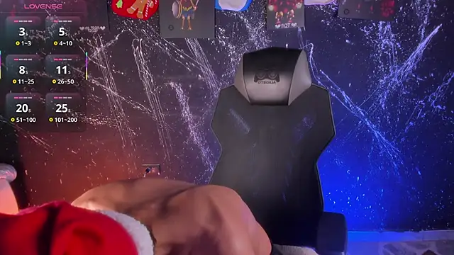 DereckCooperr online show from 12-18-25, 10:57