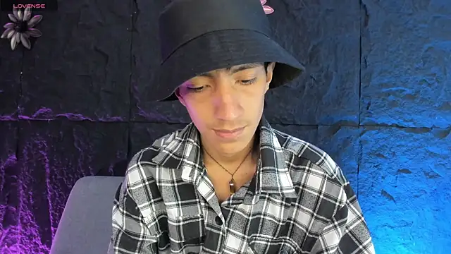 DereckCooperr online show from 02-17-26, 10:40